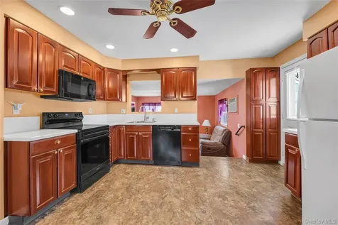 63 Lincoln Boulevard Bethpage NY 11714