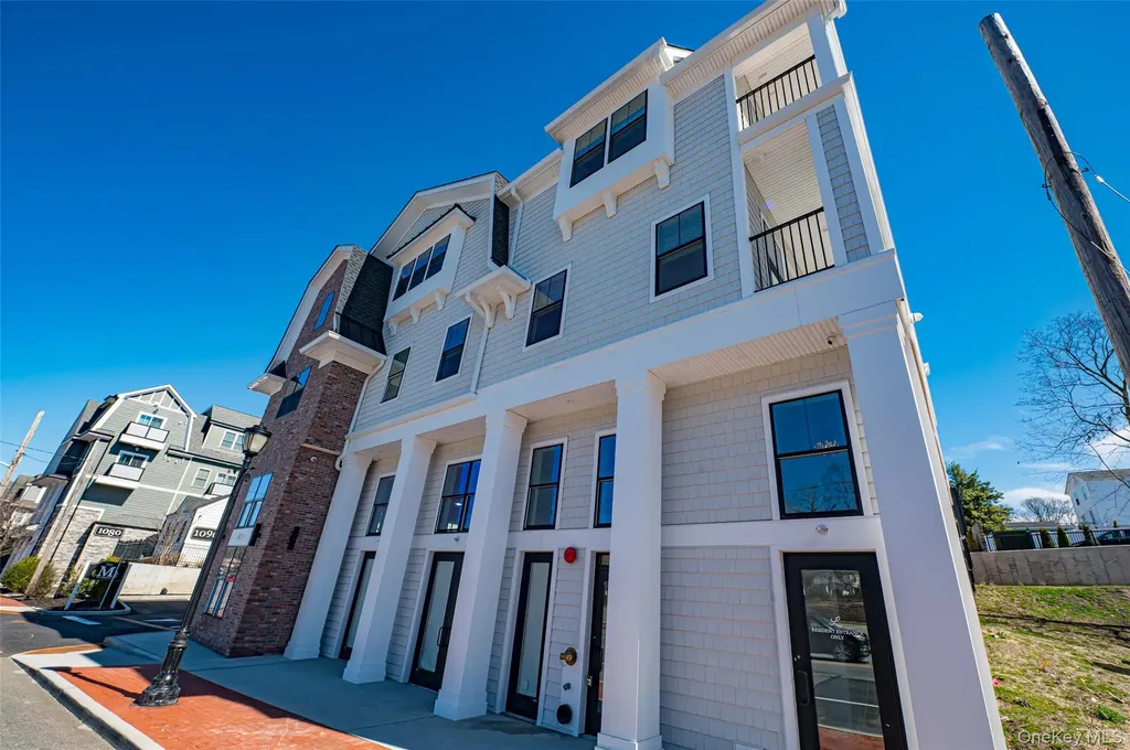 1100 New York Avenue Huntington Station NY 11746