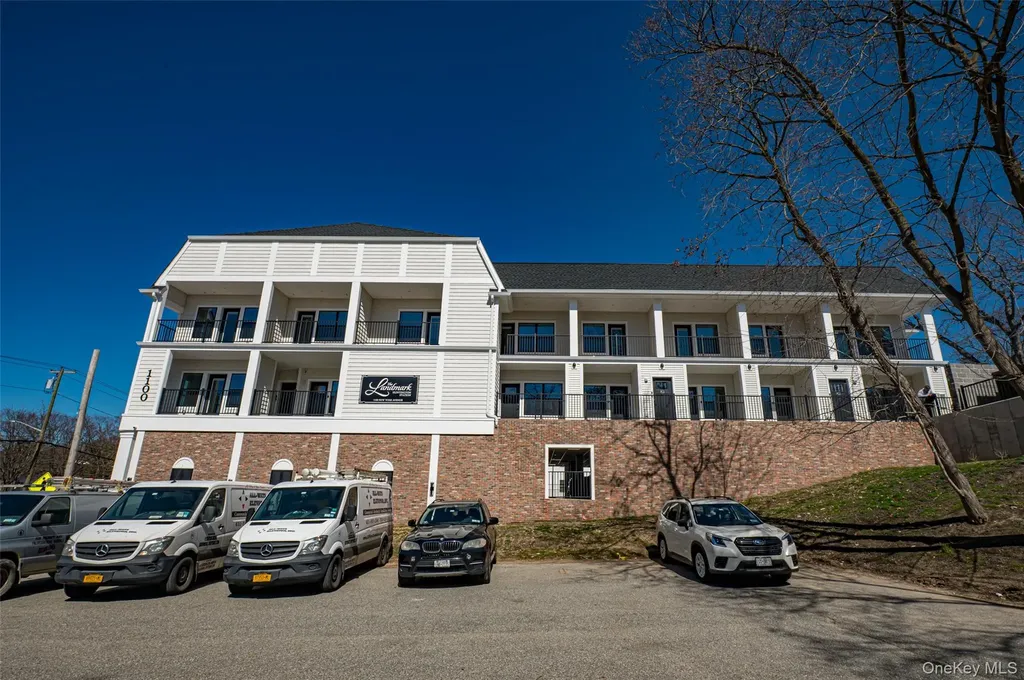 1100 New York Avenue Huntington Station NY 11746