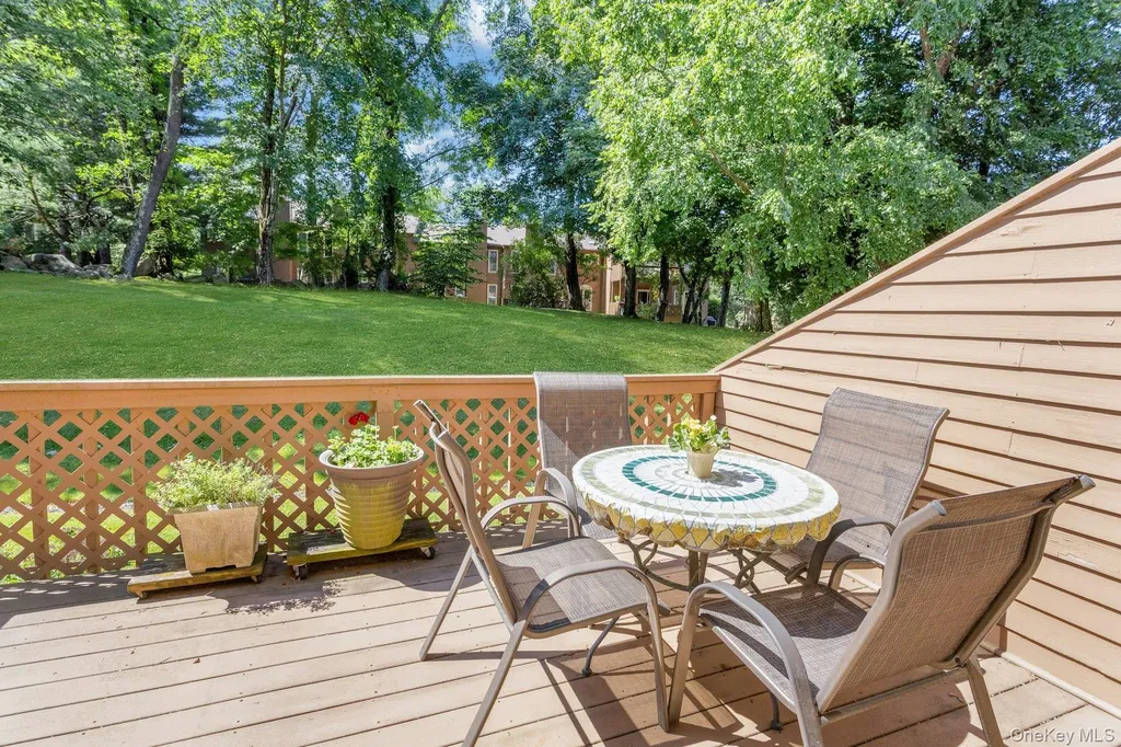 114 Ridgeview Lane Yorktown Heights NY 10598