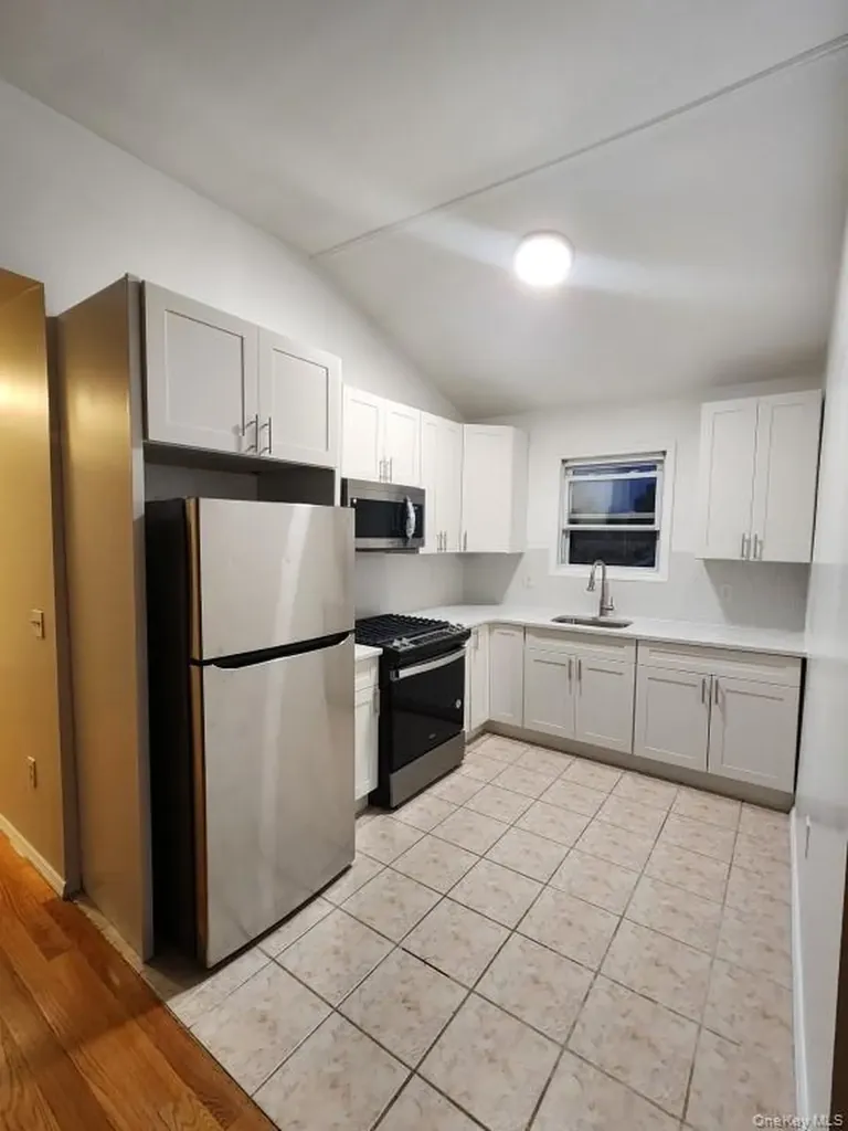 13743 219th Street Laurelton NY 11413