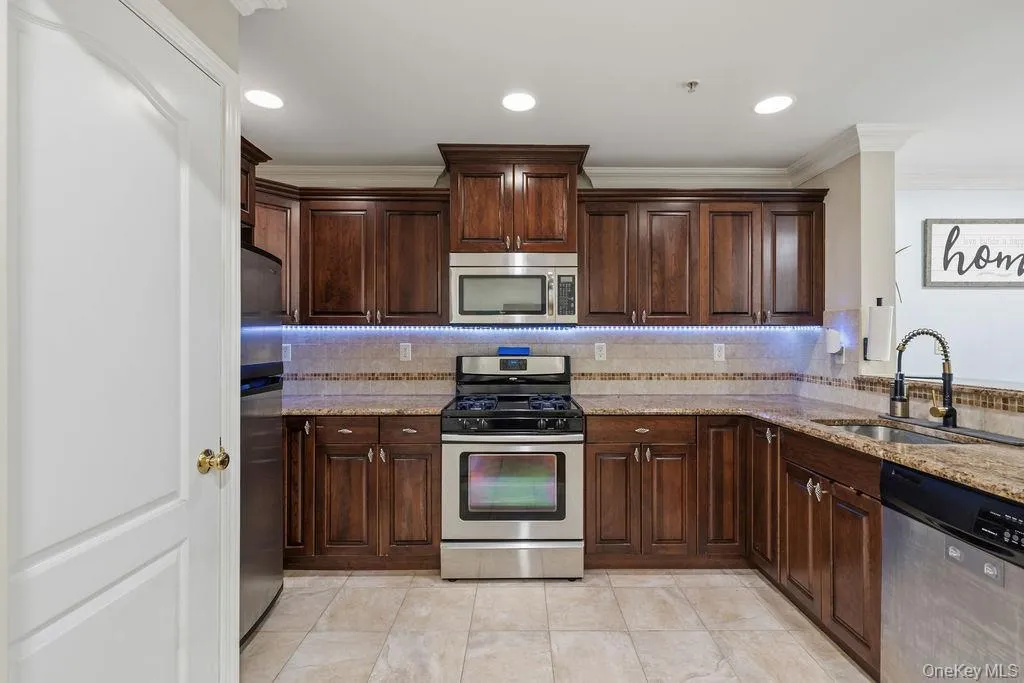 3 Cross Street Suffern NY 10901