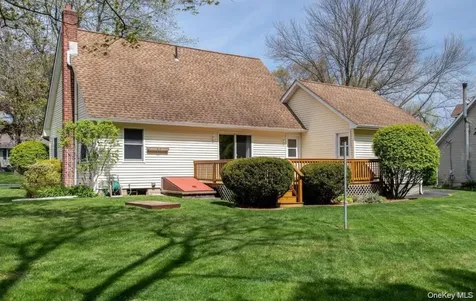 34 Appletree Drive Rhinebeck NY 12572