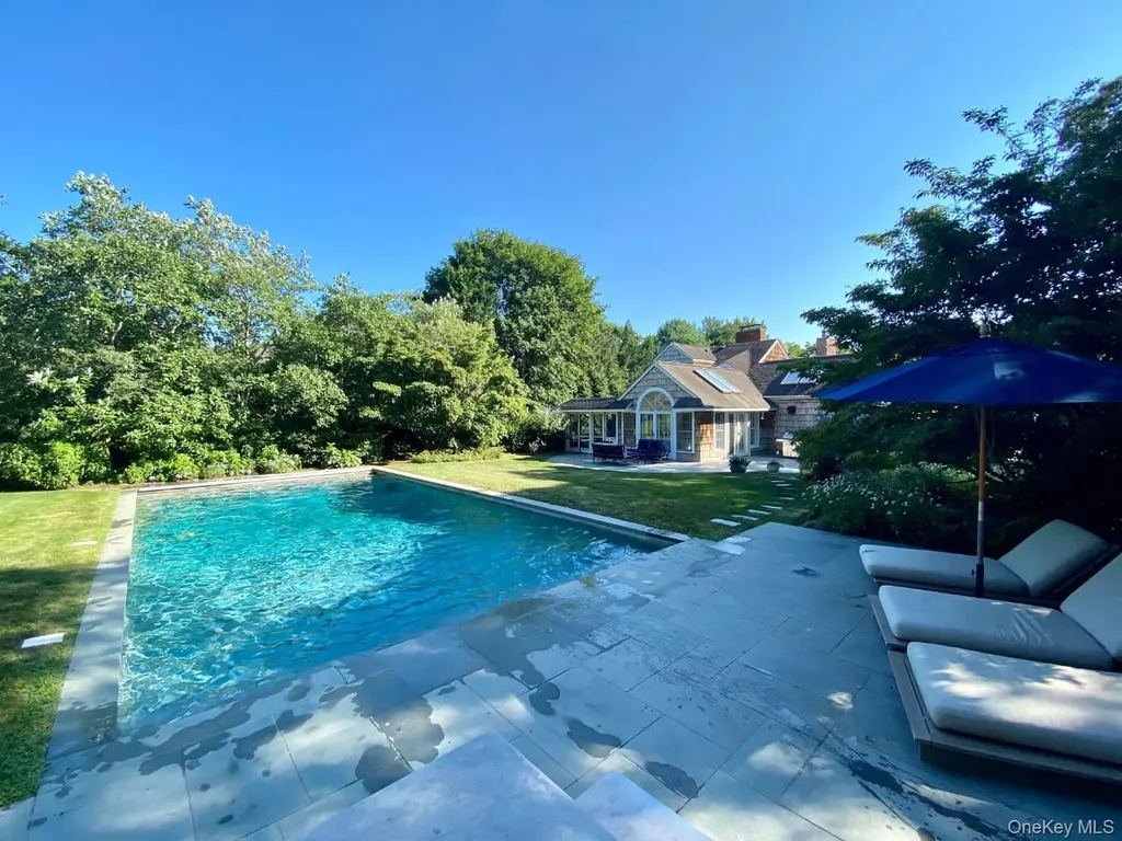 20 Quogue Street Quogue NY 11959