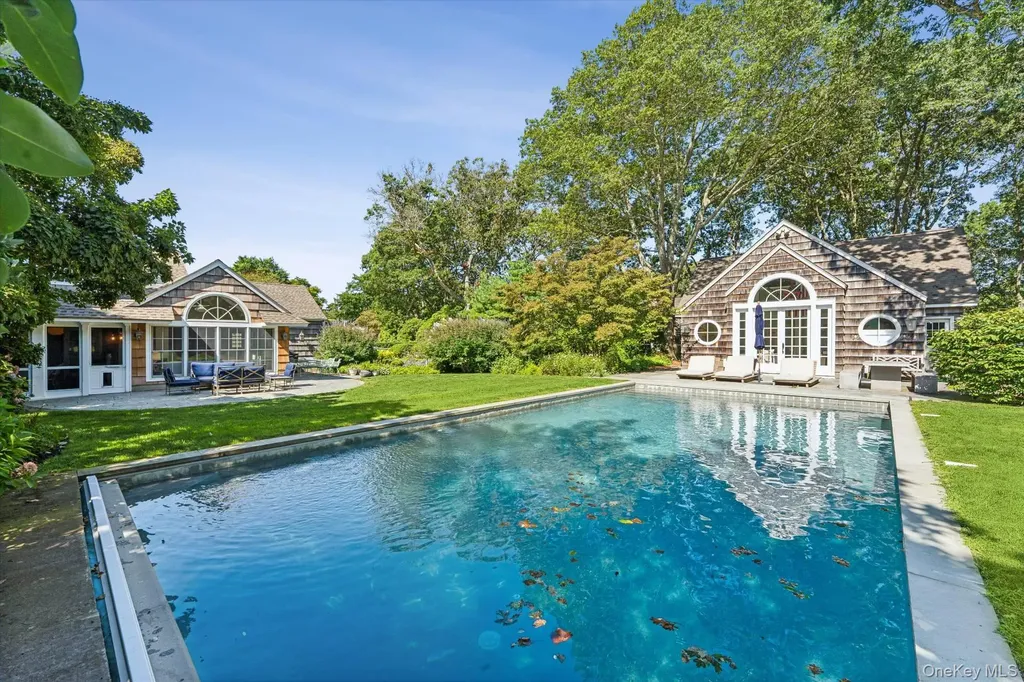 20 Quogue Street Quogue NY 11959