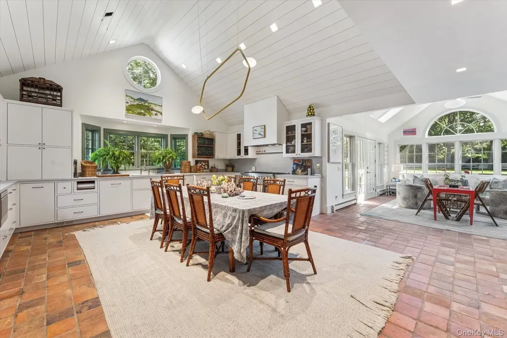 20 Quogue Street Quogue NY 11959