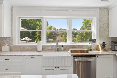55 Harris Road Katonah NY 10536