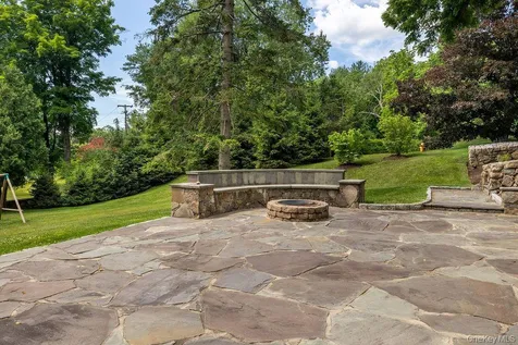 55 Harris Road Katonah NY 10536