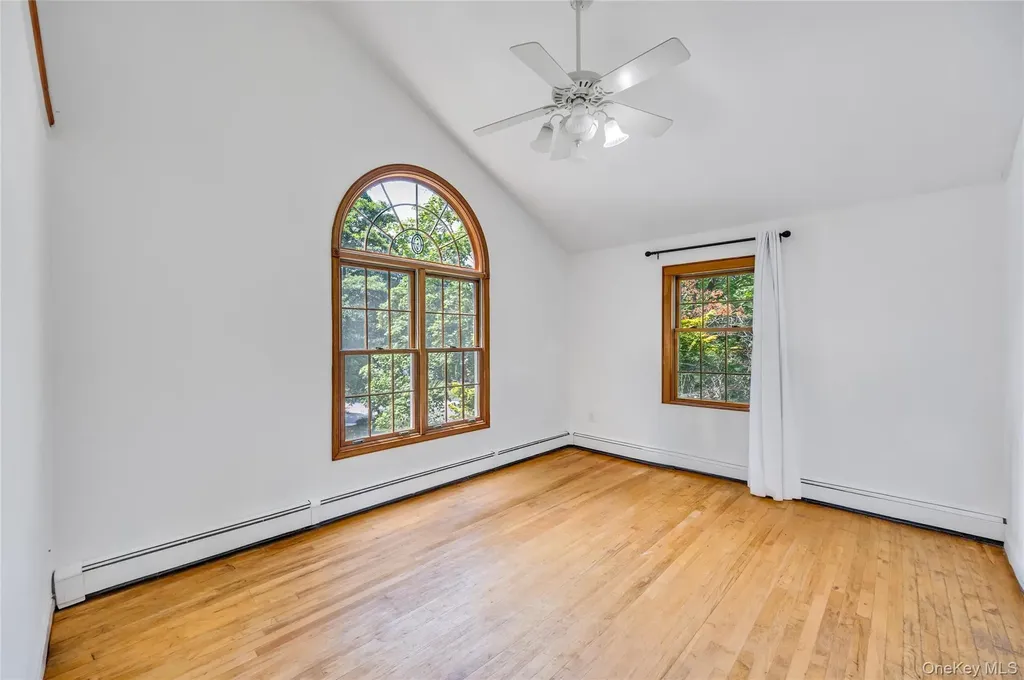 3 Spruce Circle Farmingville NY 11738