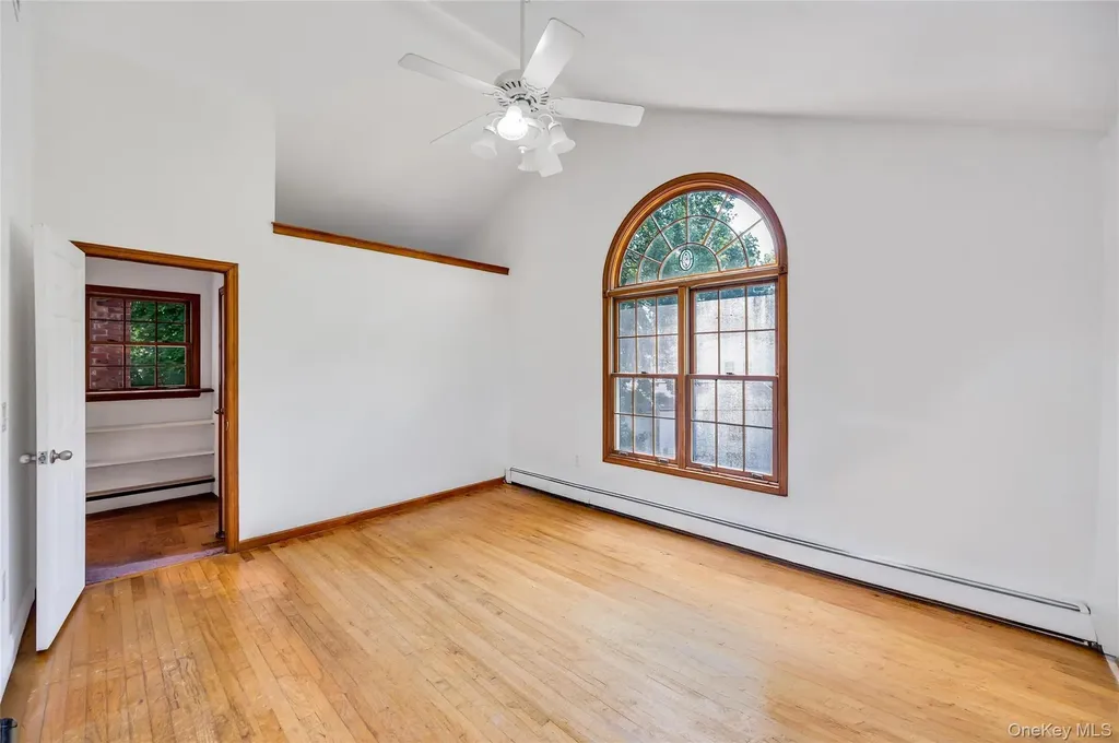 3 Spruce Circle Farmingville NY 11738