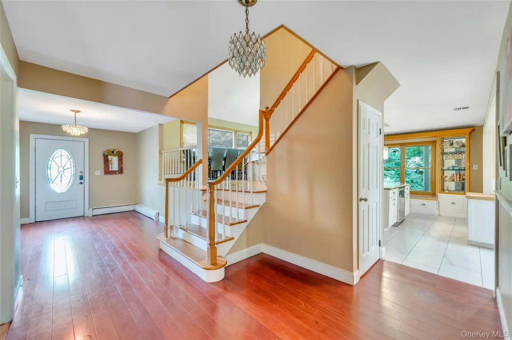 3 Spruce Circle Farmingville NY 11738