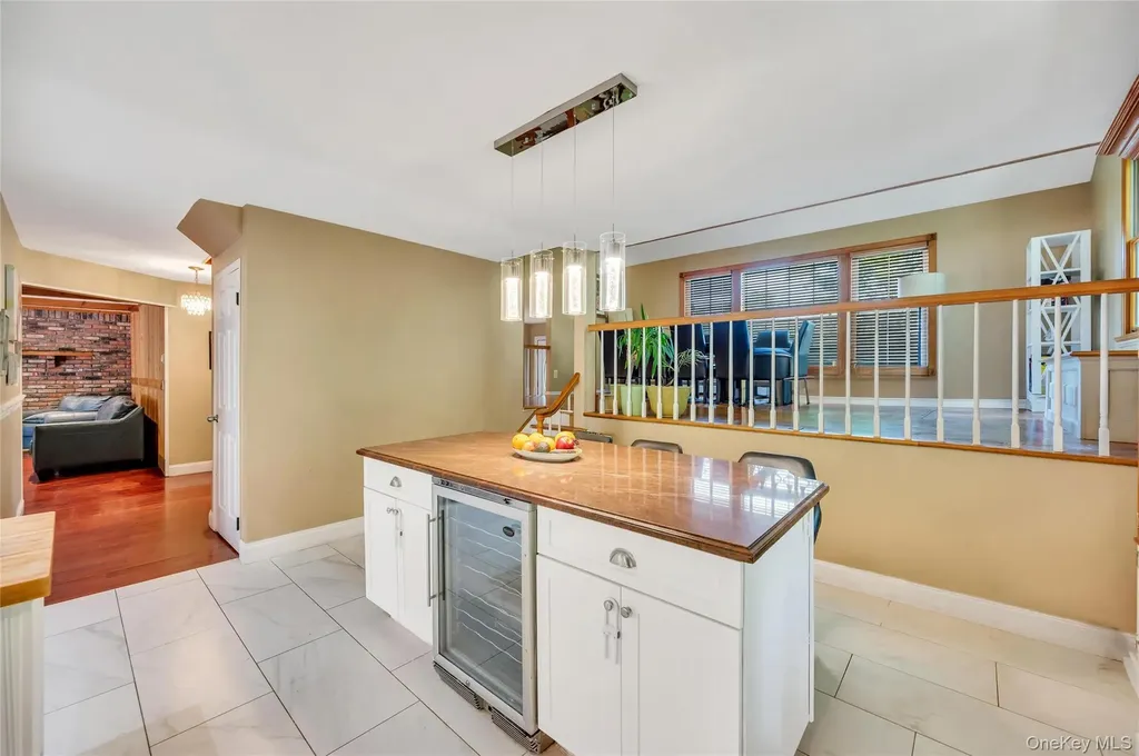 3 Spruce Circle Farmingville NY 11738