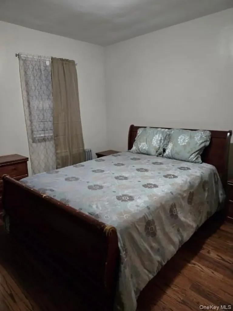 188-25 Mangin Avenue Saint Albans NY 11412