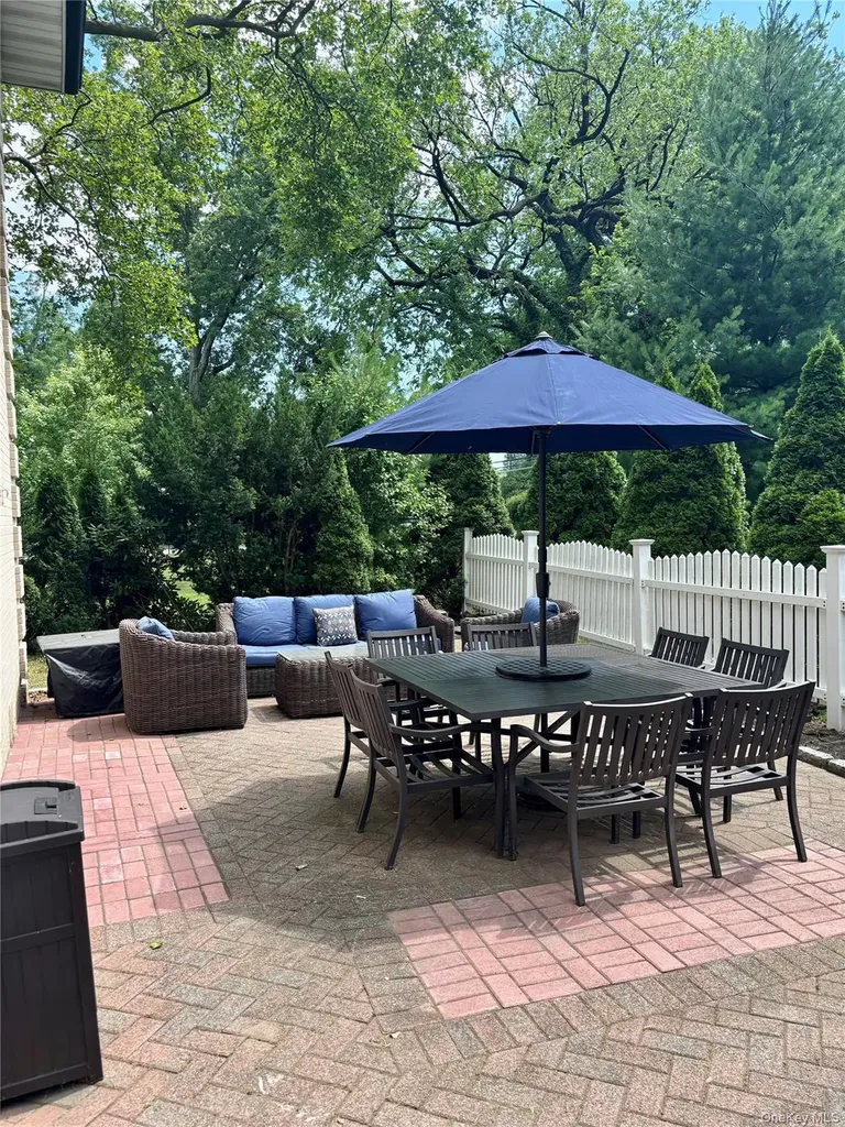 1183 California Road Eastchester NY 10709