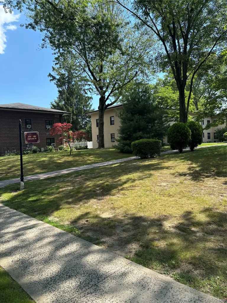 1183 California Road Eastchester NY 10709