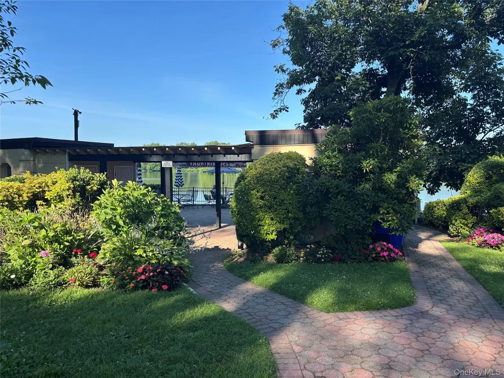 1183 California Road Eastchester NY 10709