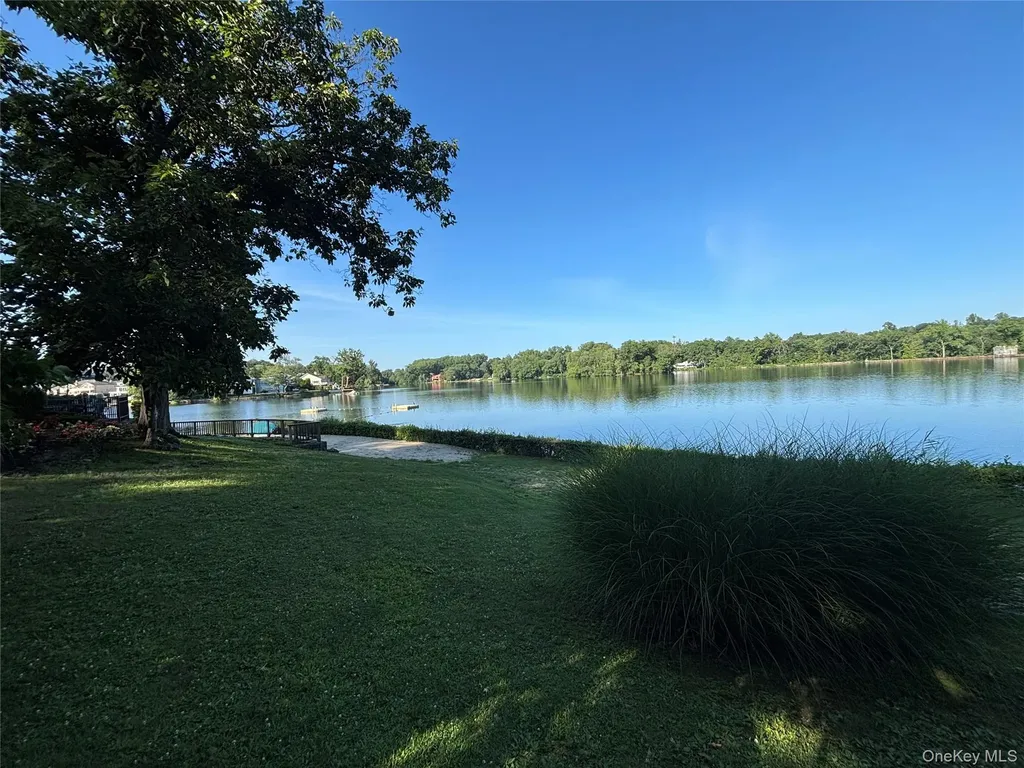 1183 California Road Eastchester NY 10709