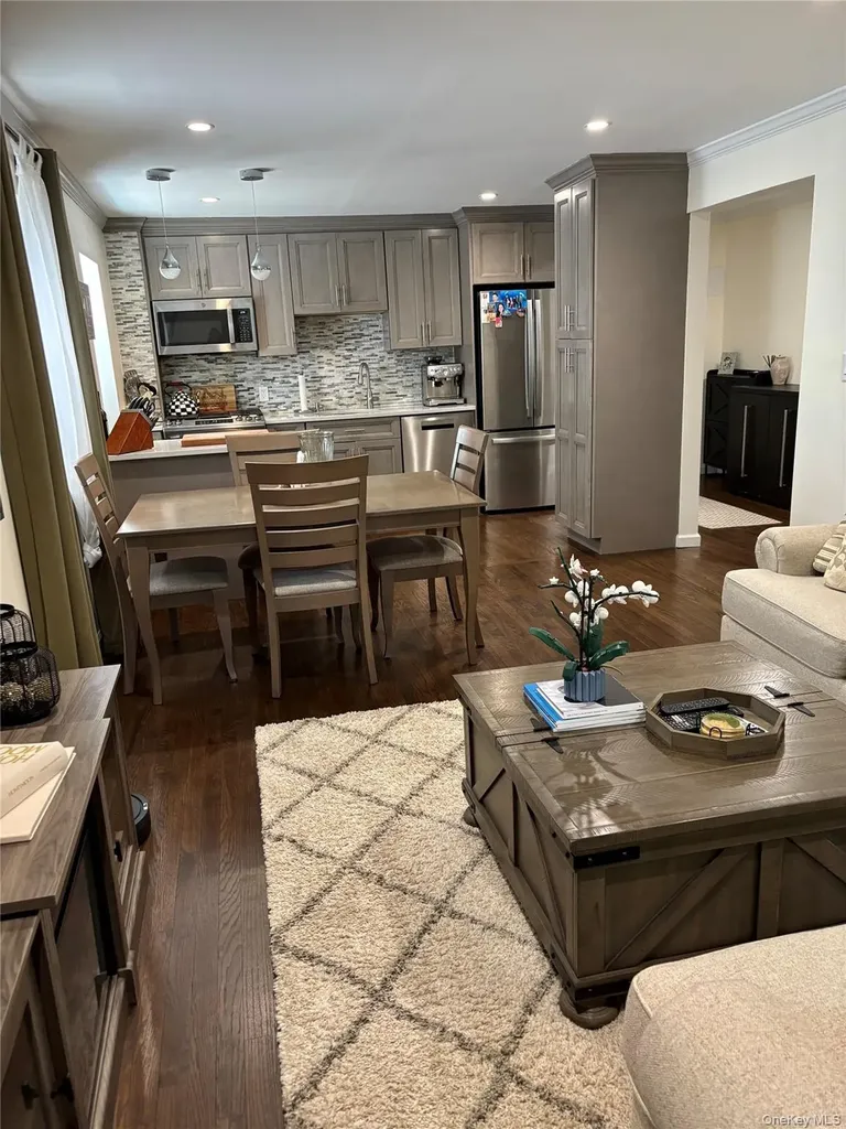1183 California Road Eastchester NY 10709