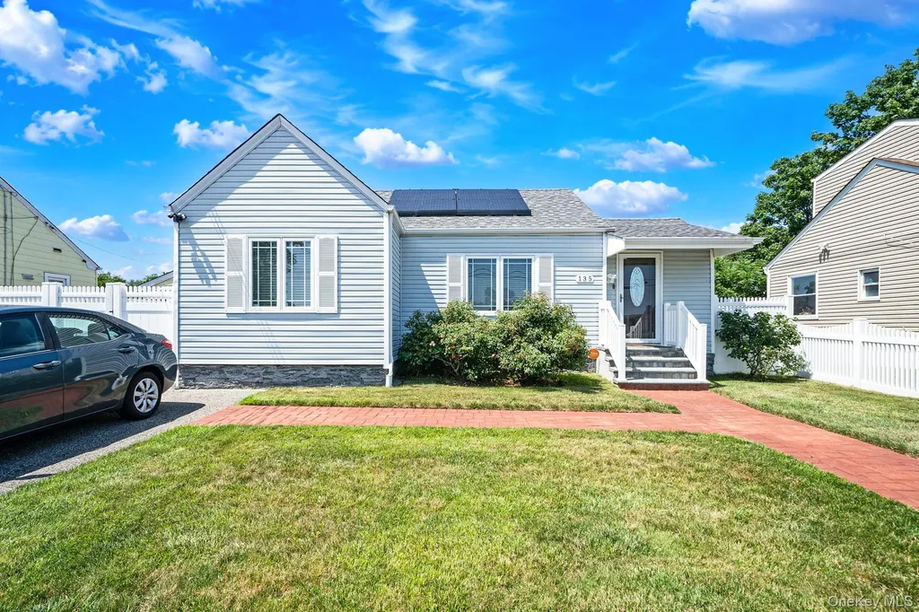 135 Clayton Street Central Islip NY 11722