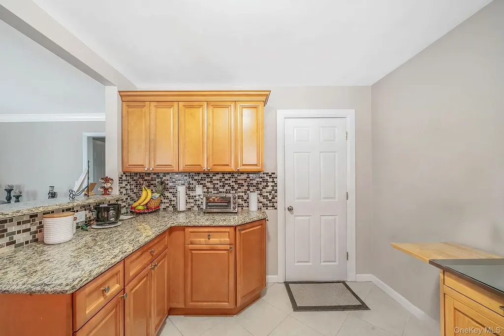135 Clayton Street Central Islip NY 11722