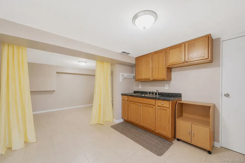 135 Clayton Street Central Islip NY 11722