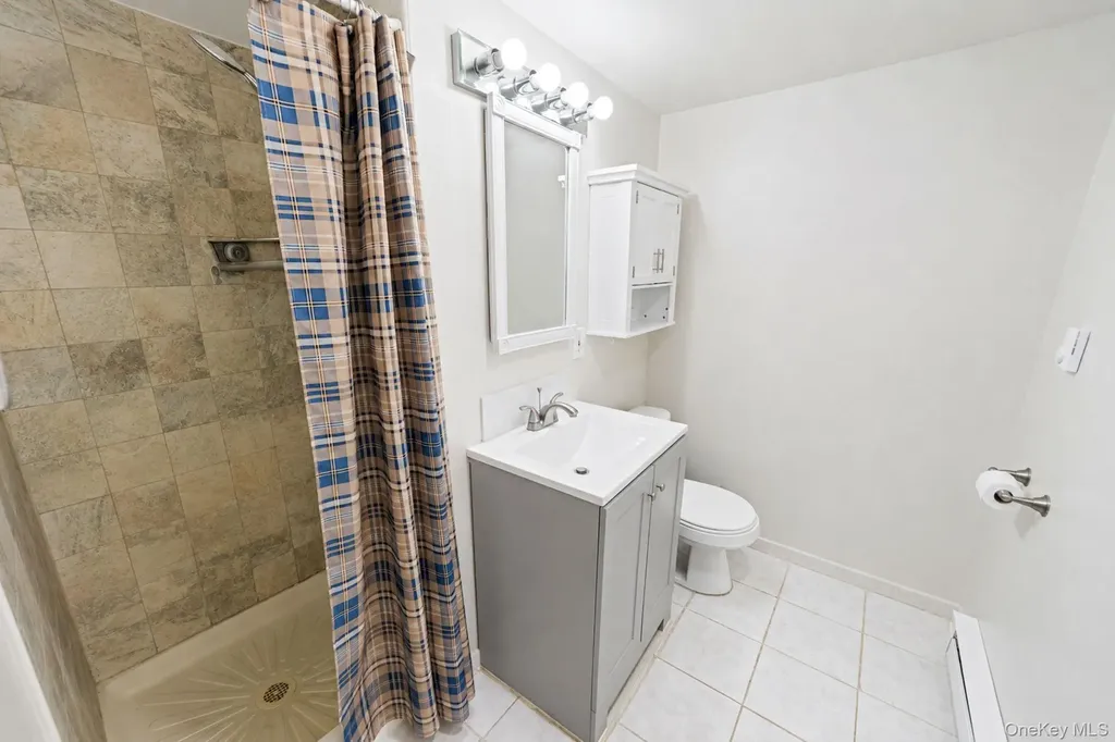 135 Clayton Street Central Islip NY 11722
