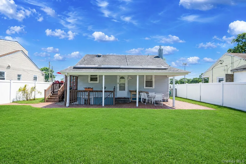 135 Clayton Street Central Islip NY 11722