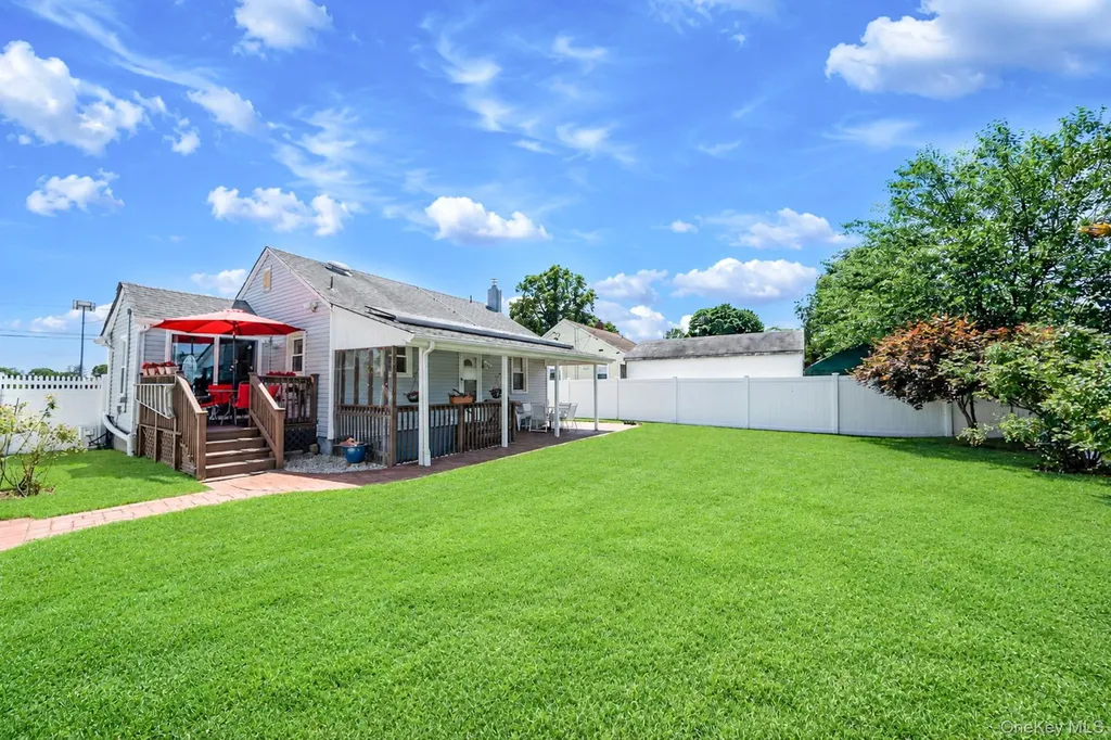 135 Clayton Street Central Islip NY 11722
