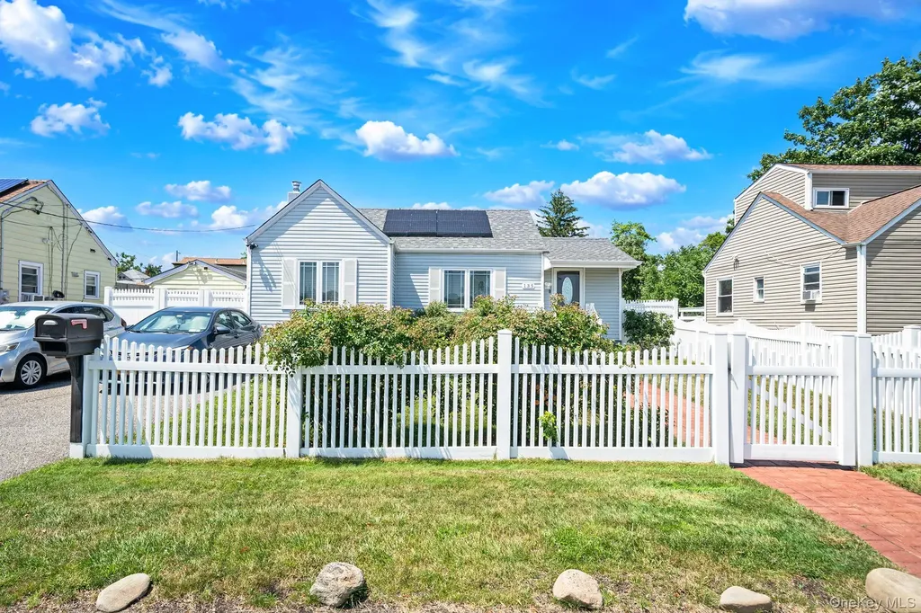 135 Clayton Street Central Islip NY 11722