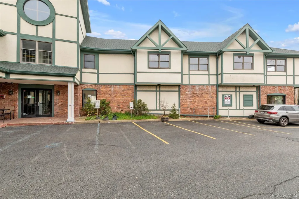 62 South Street Oyster Bay NY 11771