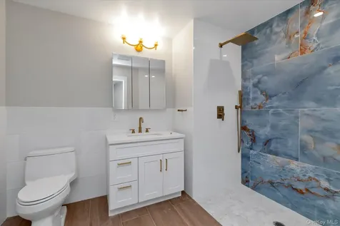 62 South Street Oyster Bay NY 11771