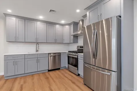 62 South Street Oyster Bay NY 11771