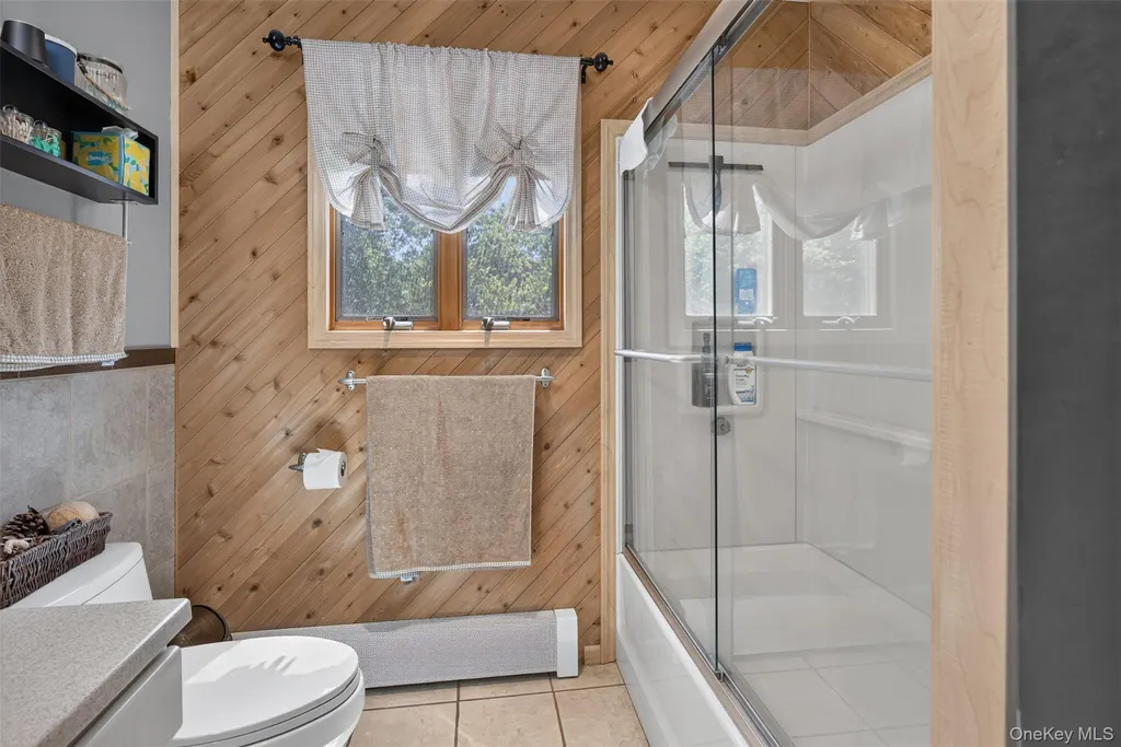 76 Surrey Road Chester NY 10918