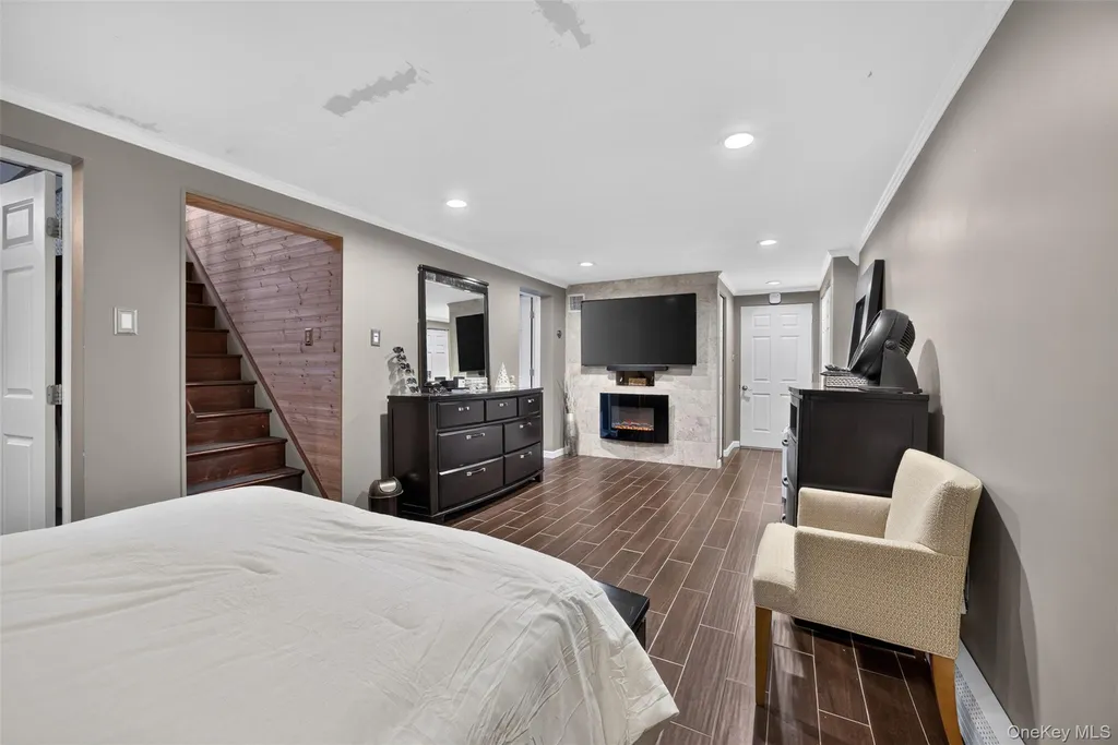 76 Surrey Road Chester NY 10918