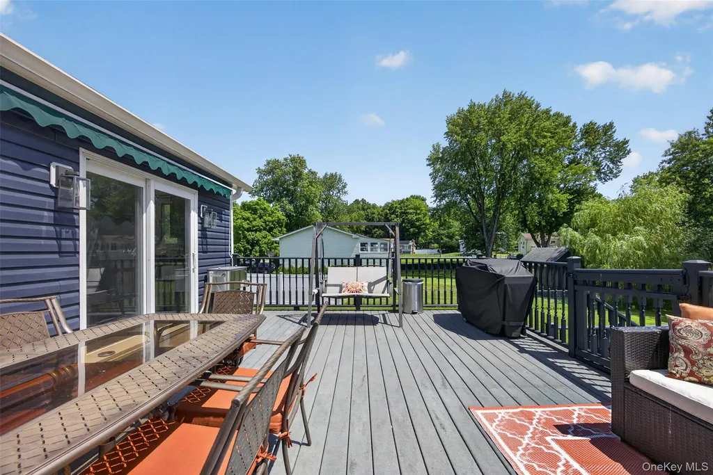 76 Surrey Road Chester NY 10918