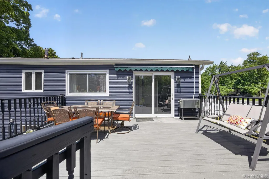 76 Surrey Road Chester NY 10918
