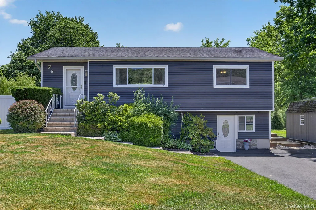 76 Surrey Road Chester NY 10918