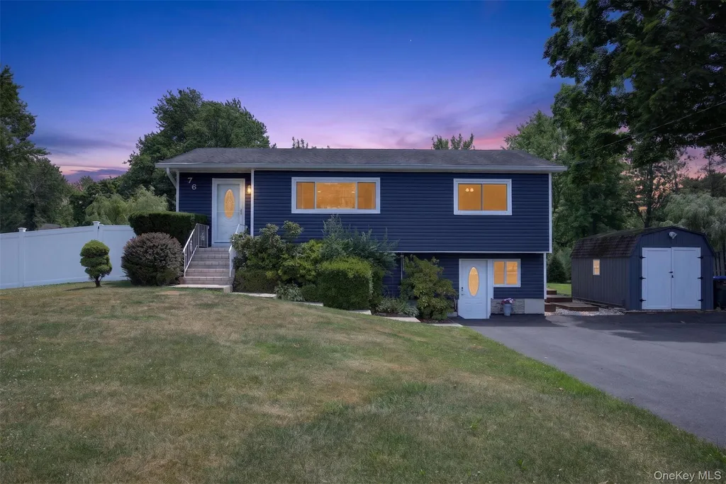 76 Surrey Road Chester NY 10918