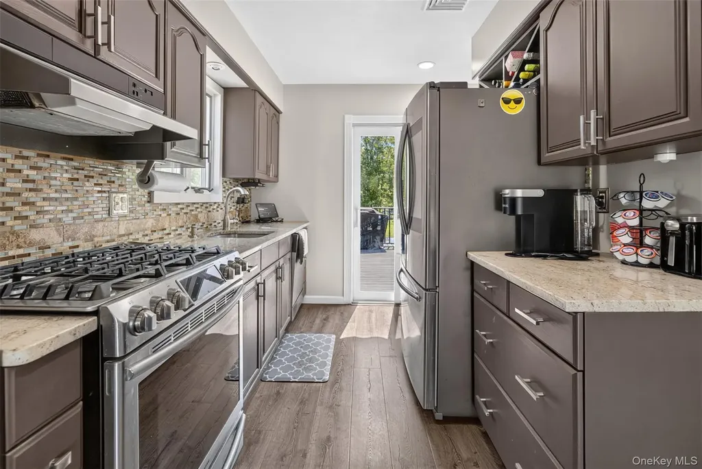 76 Surrey Road Chester NY 10918