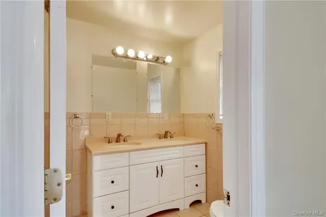 5 Crosby Place New Rochelle NY 10801