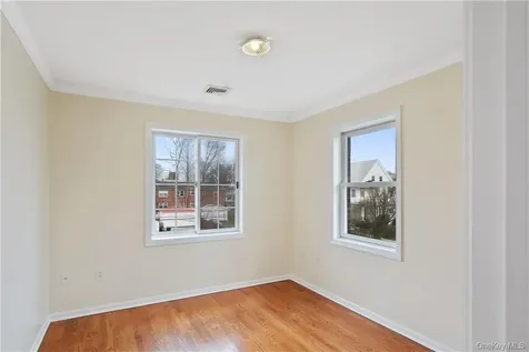 5 Crosby Place New Rochelle NY 10801