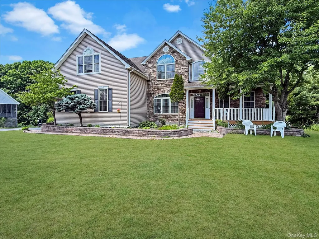 43 Regency Drive Poughkeepsie NY 12603