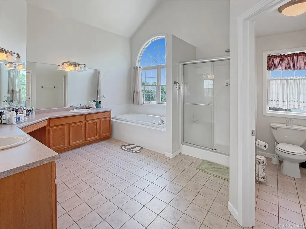 43 Regency Drive Poughkeepsie NY 12603
