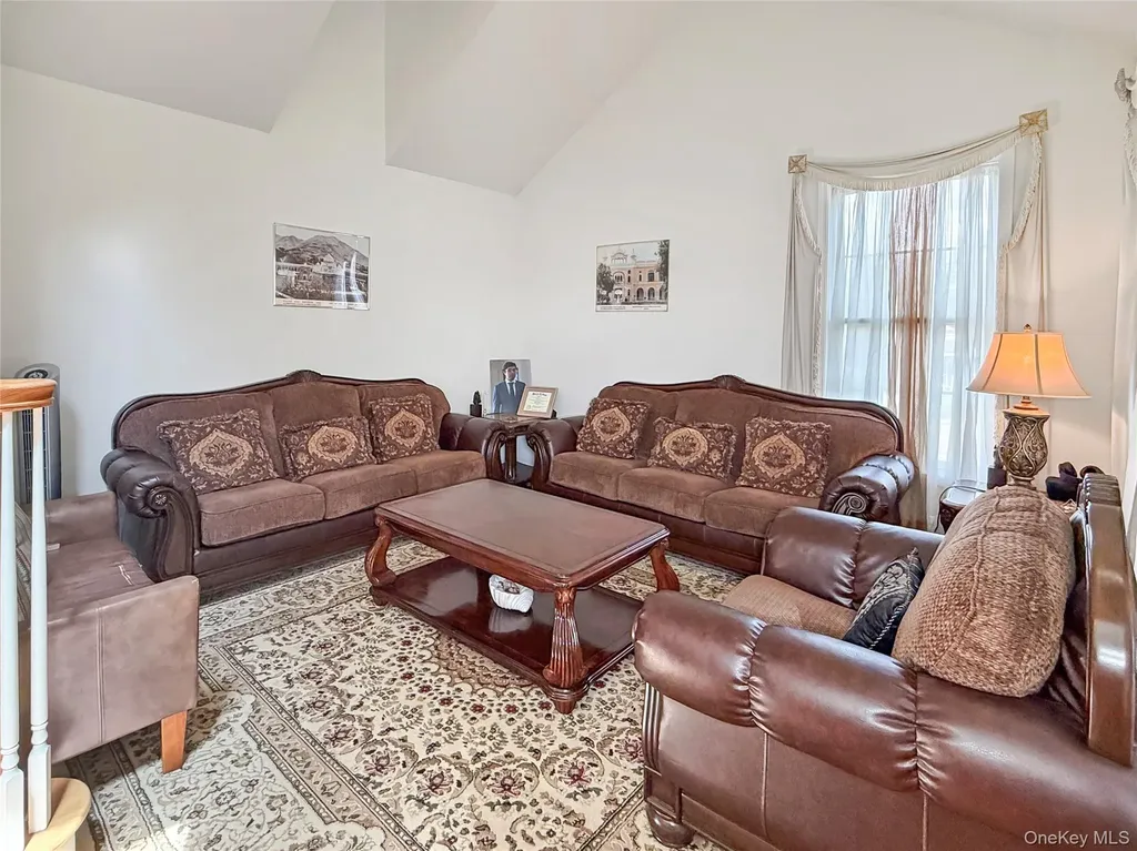 43 Regency Drive Poughkeepsie NY 12603