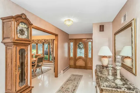 3901 Jane Court Seaford NY 11783