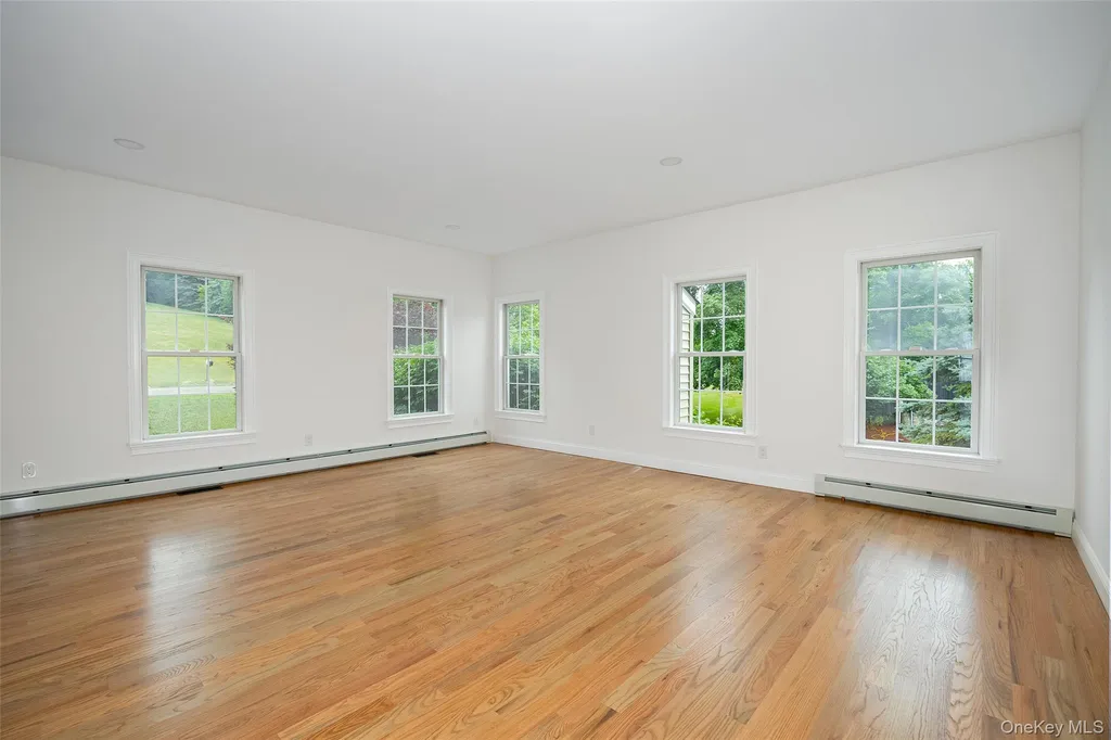 7 Fox Run Wappingers Falls NY 12590