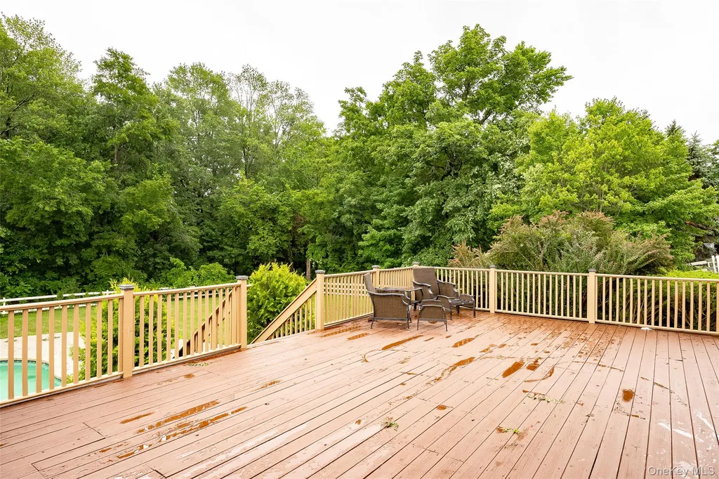 7 Fox Run Wappingers Falls NY 12590