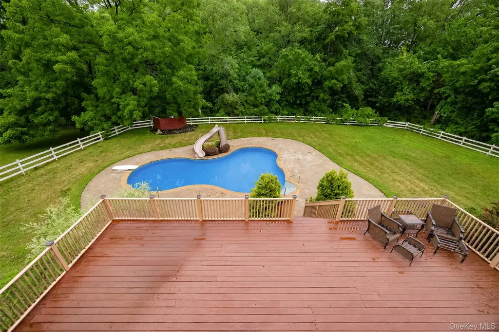 7 Fox Run Wappingers Falls NY 12590