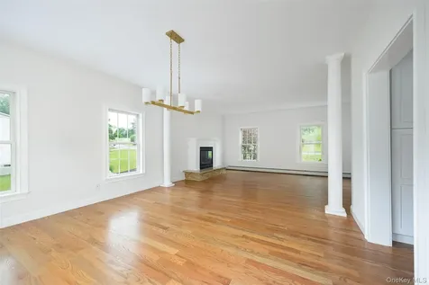 7 Fox Run Wappingers Falls NY 12590