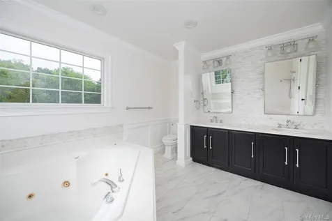 7 Fox Run Wappingers Falls NY 12590